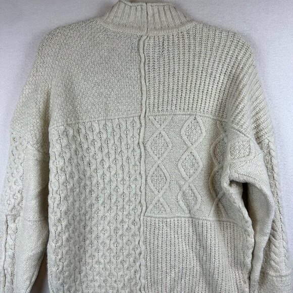 American Eagle Cream Knit Pullover Sweater 3D Print Womens Size S Grandmacore - Picture 9 of 11